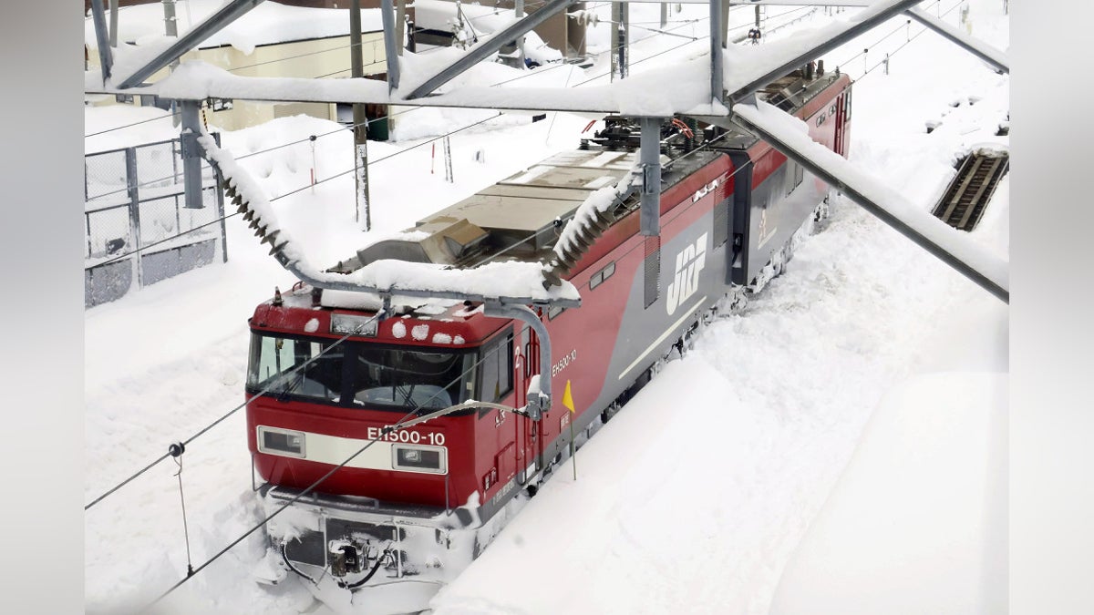 青い森鉄道貨物列車脱線、青森―八戸間で運転見合わせ