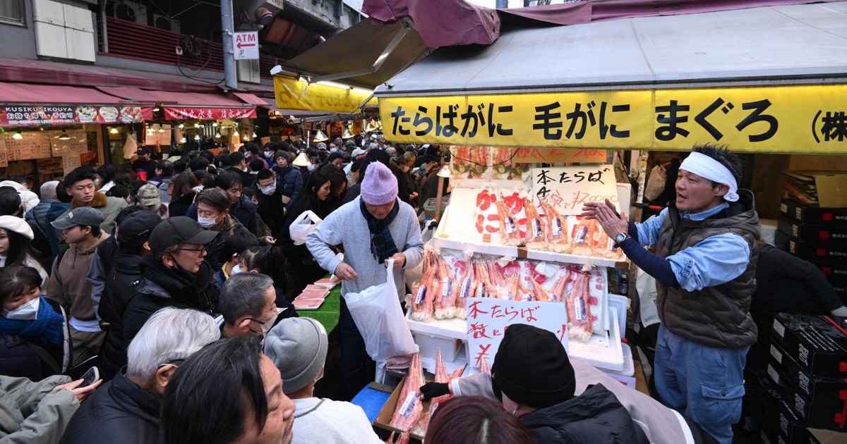 「年の瀬に日本人客戻る！東京・アメ横、カニやマグロで大にぎわい」